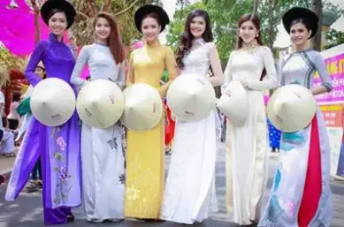 Bộ sưu tập áo truyền thống